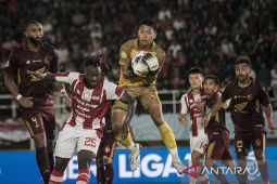 Liga 1 -Tanpa kiper, Persis tekuk PSM 1-0