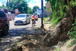Dua pengendara motor di Tangsel meninggal akibat kecelakaan tunggal