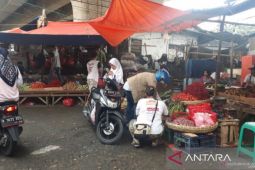 Pemkot Depok jaga keterjangkuan harga bahan pokok masyarakat