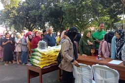Disketapang Lebak gelar gerakan pasar murah bahan pokok