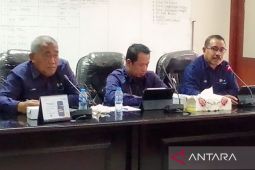 PLN Maluku pasang listrik warga kurang mampu dari urunan gaji pegawai