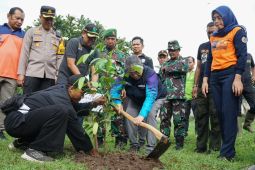 Pemkot Kediri reboisasi di kawasan lingkar Gunung Klotok
