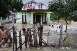 Mukomuko turunkan petugas pantau kondisi korban banjir