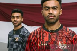Timnas Indonesia rilis baju latihan, kakak-beradik Sayuri jadi model