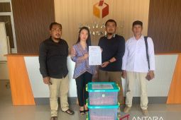 Caleg partai Gerindra laporkan kecurangan PPK ke Bawaslu Bekasi