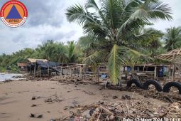 Banjir rob landa pesisir Trenggalek