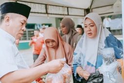 Pemkab Karawang kolaborasi tarling dan pasar murah