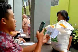 Sebanyak 33.632 warga Kediri terima bantuan pangan beras