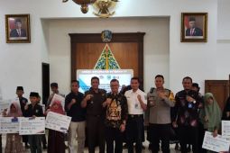 Pemkab Magetan kembali salurkan bantuan program sinergitas lembaga BNPT 2024