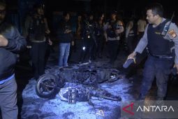 Tawuran berujung bakar motor di Makassar
