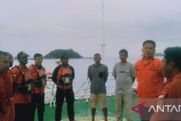 Basarnas duga KM Sinar Lema tenggelam di Perairan Pulau Yesius
