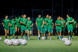Liga 1: Jelang lawan Arema, Persebaya intensifkan latih fisik dan mental