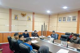 DPRD dan Pemda Paser bahas Raperda perubahan pembentukan susunan perangkat daerah
