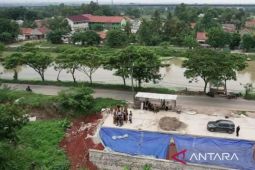 Pemkab Bekasi perbaiki jalur mudik sepanjang Jalan  Inspeksi Kalimalang