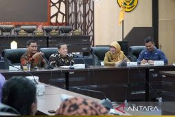 ADV - DPRD Banjarmasin dikunjungi Bapemperda DPRD Provinsi Jatim