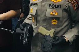 Polisi Bali telusuri kepemilikan senpi pria Karangasem pamer di medsos