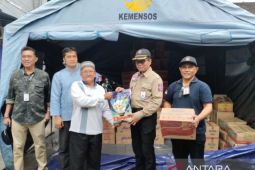 Pemprov Kaltim serahkan bantuan untuk korban kebakaran  di Balikpapan