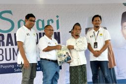 Safari Ramadhan BUMN 2024, PLN berikan 1.000 paket sembako murah ke masyarakat Lombok Tengah