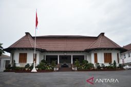 Spektrum - Kantor Pusat KAI, dari hotel sampai pusat komando ular besi