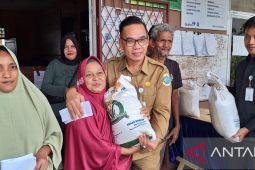 Pemkot Pangkalpinang salurkan BCP ke 8.316 warga miskin