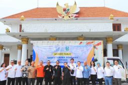 Pemprov Jatim siap distribusikan seribu paket sembako