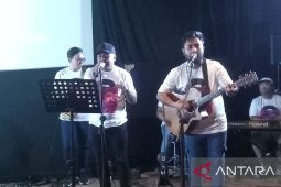 Eldhy Victor mengisi vokal Glenn Fredly di film Glenn Fredly The Movie