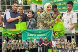 Kejati Maluku dan IAD gelar bakti sosial di bulan  Ramadhan