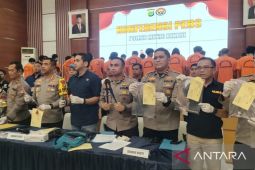 Polrestro Bekasi ringkus 31 pelaku kejahatan melalui operasi penyakit masyarakat