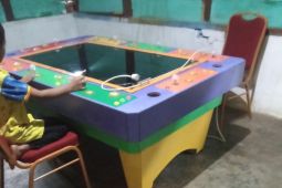 Tanpa pengawasan, bocah SD leluasa mainkan mesin judi ketangkasan di Samosir