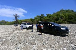 Perjalanan mengantar Derfi pulang ke Desa Bakuin NTT