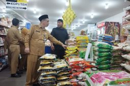 Satgas Pangan Pontianak pantau bahan pokok di pasar dan distributor