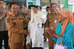 Pemkab Probolinggo salurkan bantuan cadangan pangan