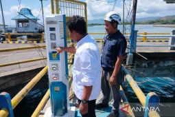 Penggunaan stasiun listrik kapal sandar di Pelabuhan Sape Bima capai 6,8 MW
