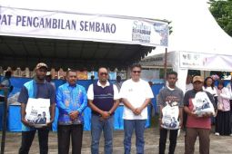PLN sediakan 1.000 paket bahan pokok di pasar murah Nabire