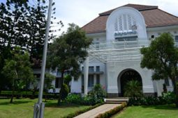 Spektrum - Gedung Heritage Bio Farma yang tak lekang termakan waktu