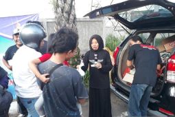 Relawan Siber Kediri Raya bagikan 1.000 takjil untuk warga