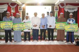 Pemkab bagikan dana hibah 10 TKA/TPA di HSS