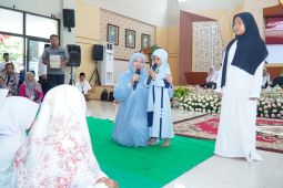 Khofifah ajak anak yatim semangat menjemput Lailatul Qadar