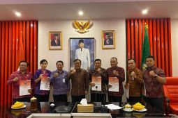 Bupati Bangli serahkan rapor kinerja OPD