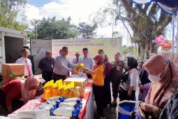 Jelang lebaran, warga Tabalong serbu pasar murah