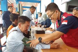 Puluhan sopir angkutan Tulungagung jalani pemeriksaan kesehatan