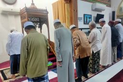 Kaum Muslim terus berupaya temukan dambaan "Lailatul Qadar"