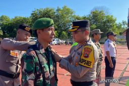Polisi Bangka Barat cegah aksi calo di Pelabuhan Tanjungkalian