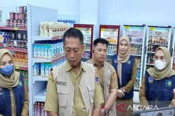 Dinkes Kolaka minta pemilik pasar modern tidak pajang produk tanpa label