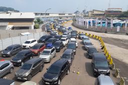Puncak arus mudik di Pelabuhan Merak Cilegon diprediksi H-4 Lebaran