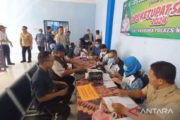 Polres Madiun tes kesehatan sopir bus Terminal Caruban