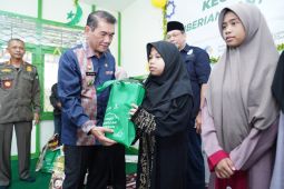 Baznas Kota Pontianak salurkan bantuan sasar dhuafa dan anak yatim