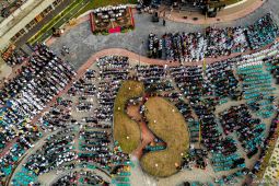Santunan 2.000 anak yatim di Tuban