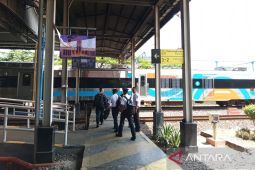 KAI Cirebon siagakan 305 personel demi kelancaran angkutan Lebaran 1445H