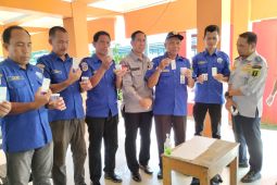 ARUS MUDIK - Sopir armada "Labuh Gratis" jalani tes urine